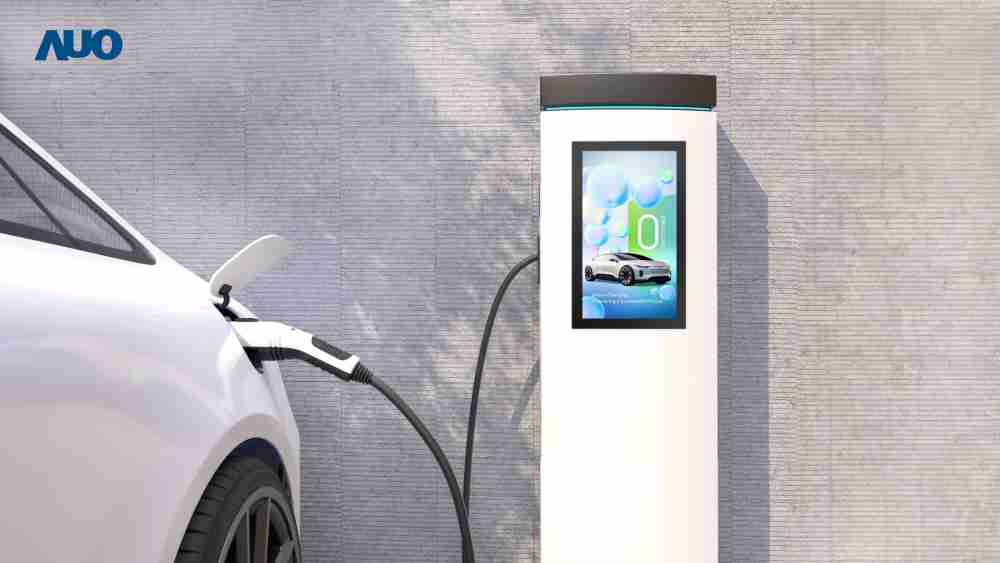 友達〝EVSE車用充電樁解決方案〞專為電動汽車充電樁設計，，具有高亮度、、克服戶外艱難環境的耐溫、、、、耐紫外線等特性，，，，並搭載散熱性及擴充性強的高效能工業電腦，，可實現人機互動訴求，，如資訊顯示、、、、支付等應用