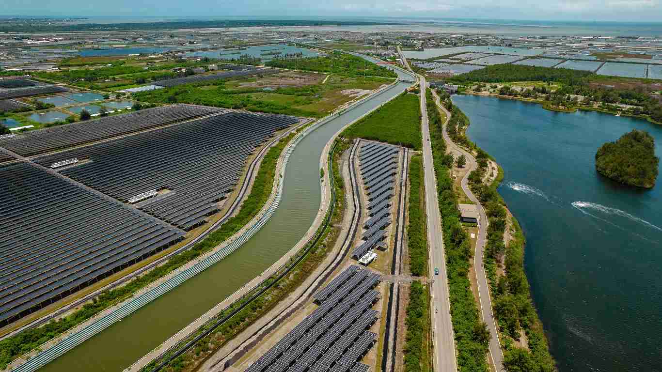 优游UB8能源事业提供智慧能源管理、、太阳能监控管理、、、、全方位电厂建置及运维解决方案，，并拥有管理超过6000案场的经验